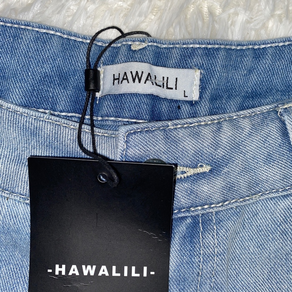 NWT Hawalili Flare Leg Jeans with floral details - Picture 2 of 6
